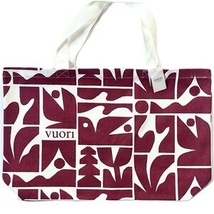 NWT New Vuori Oversized Limited Edition Holiday Tote Bag in Red Strawberry
